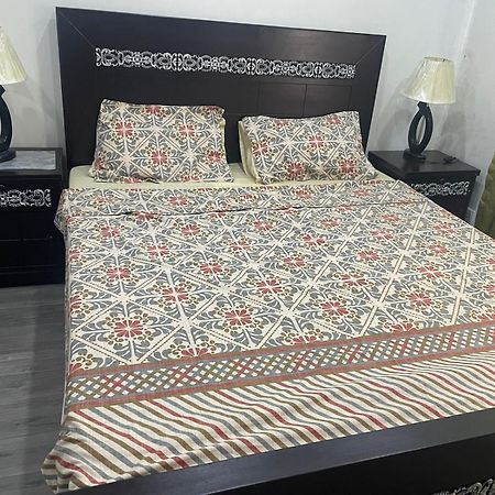 Grey Orchard Homestay - A Family Place Lahore Eksteriør billede