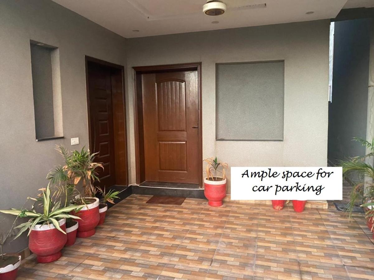 Grey Orchard Homestay - A Family Place Lahore Eksteriør billede