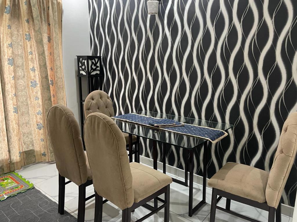 Grey Orchard Homestay - A Family Place Lahore Eksteriør billede