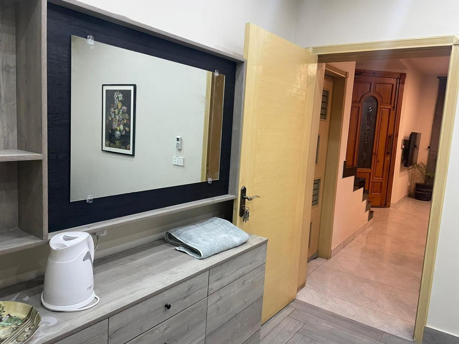 Grey Orchard Homestay - A Family Place Lahore Eksteriør billede